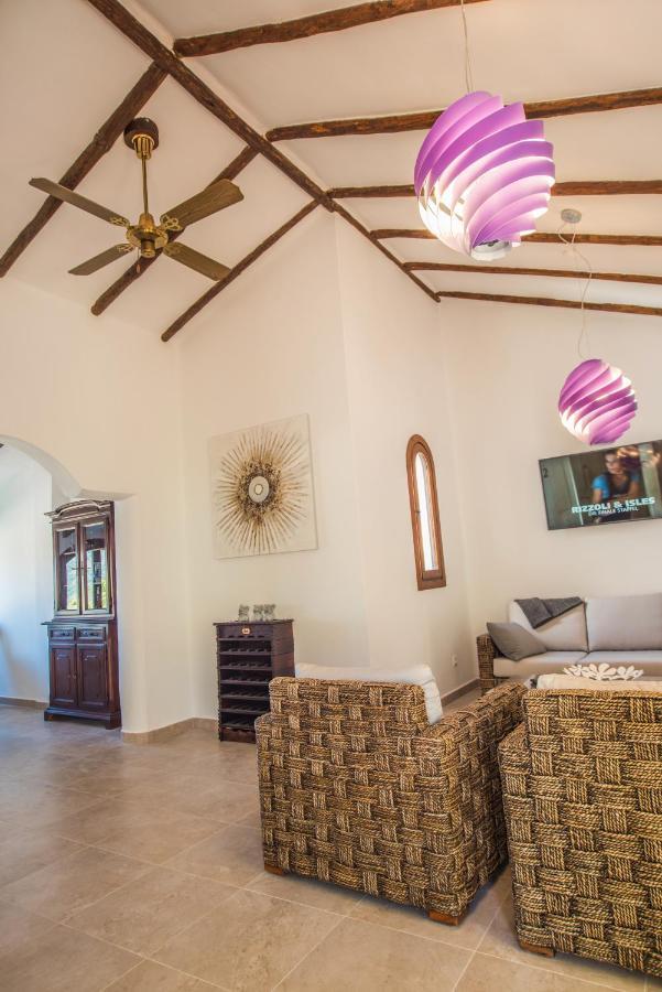 Luxurioese Und Grossraeumige Villa Mit Community Pool, Sicht Auf Das Mittelmeer Sowie Dem Mar Menor, La Manga Club Atamaria Bagian luar foto