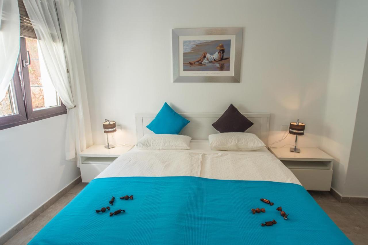 Luxurioese Und Grossraeumige Villa Mit Community Pool, Sicht Auf Das Mittelmeer Sowie Dem Mar Menor, La Manga Club Atamaria Bagian luar foto