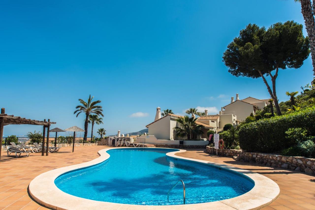 Luxurioese Und Grossraeumige Villa Mit Community Pool, Sicht Auf Das Mittelmeer Sowie Dem Mar Menor, La Manga Club Atamaria Bagian luar foto