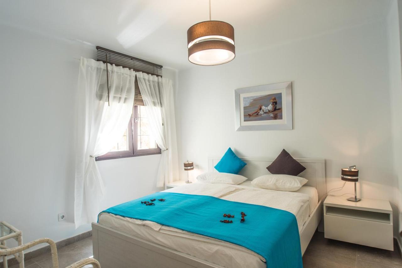 Luxurioese Und Grossraeumige Villa Mit Community Pool, Sicht Auf Das Mittelmeer Sowie Dem Mar Menor, La Manga Club Atamaria Bagian luar foto